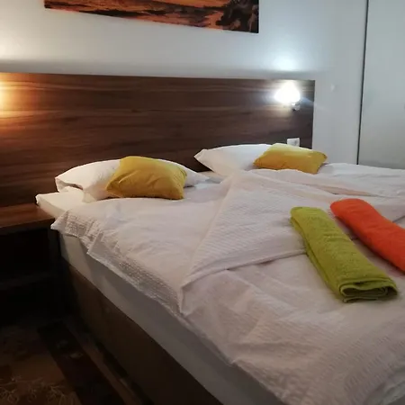 Villa Fantasea Opric Kültér fotó